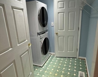 5750 Pendleton Lane - Photo Thumbnail 20