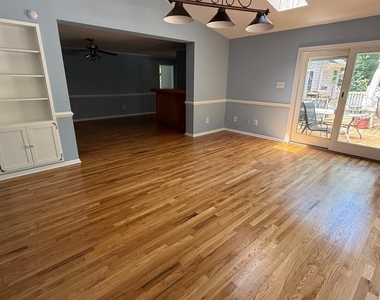 5750 Pendleton Lane - Photo Thumbnail 13