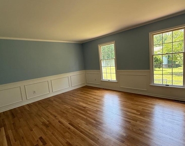 5750 Pendleton Lane - Photo Thumbnail 5