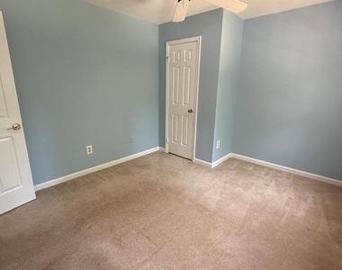 5750 Pendleton Lane - Photo Thumbnail 32