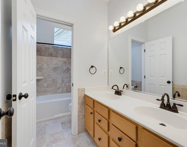 10903 Maple Street - Photo Thumbnail 24