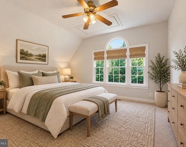 10903 Maple Street - Photo Thumbnail 16