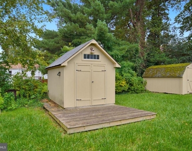 4021 Maple Street - Photo Thumbnail 9