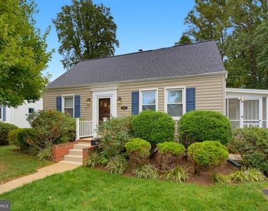 4021 Maple Street - Photo Thumbnail 1