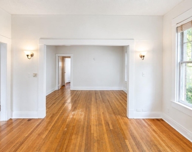 1101 W 22 1/2 St - Photo Thumbnail 1