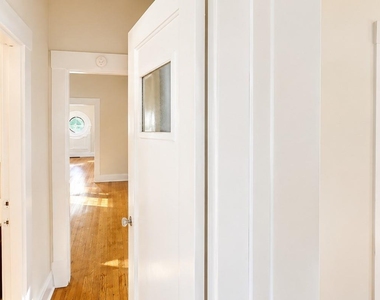 1101 W 22 1/2 St - Photo Thumbnail 7