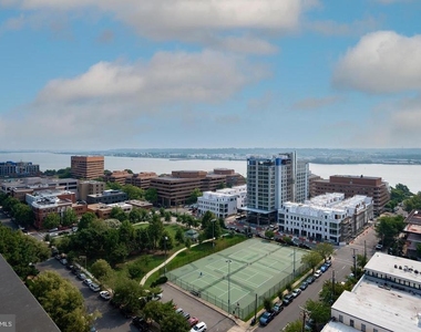 801 N Pitt St - Photo Thumbnail 28