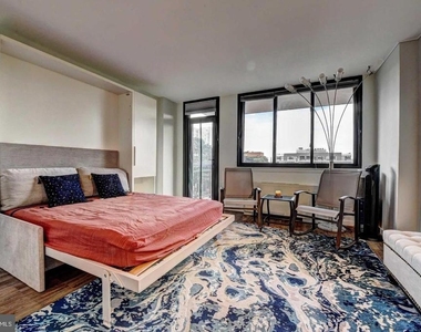 801 N Pitt St - Photo Thumbnail 9