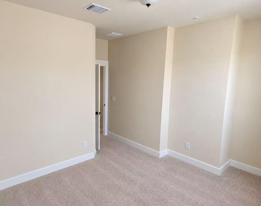 7506 Wolverine St - Photo Thumbnail 5