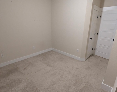 7506 Wolverine St - Photo Thumbnail 15