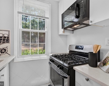 226 N Thomas Street N - Photo Thumbnail 20