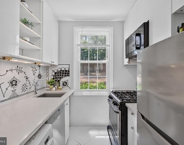 226 N Thomas Street N - Photo Thumbnail 16