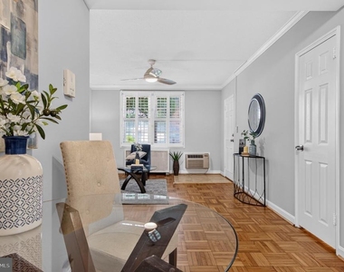 226 N Thomas Street N - Photo Thumbnail 6