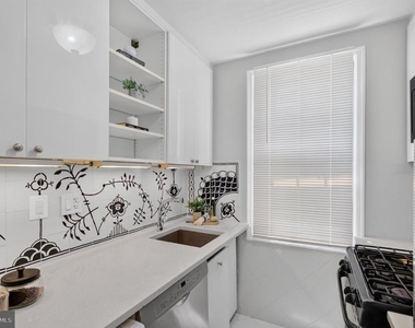 226 N Thomas Street N - Photo Thumbnail 19