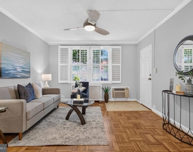 226 N Thomas Street N - Photo Thumbnail 11