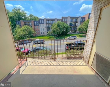 5009 7th Road S - Photo Thumbnail 10