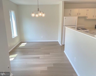 5009 7th Road S - Photo Thumbnail 5