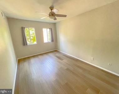 5009 7th Road S - Photo Thumbnail 6