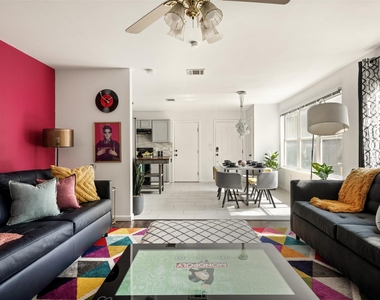 1562 Parkfield Cir - Photo Thumbnail 11
