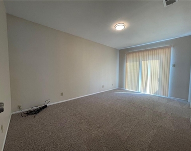 606 Country Aire Dr - Photo Thumbnail 11