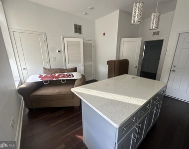 1635 W Girard Avenue - Photo Thumbnail 1