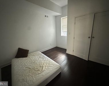 1635 W Girard Avenue - Photo Thumbnail 3