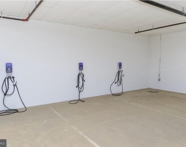 1203 Germantown Avenue - Photo Thumbnail 15