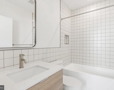 2406 Frankford Avenue - Photo Thumbnail 12