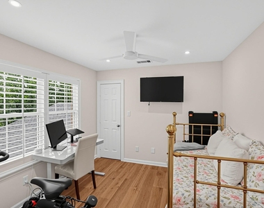 1908 Winter Park Rd - Photo Thumbnail 17