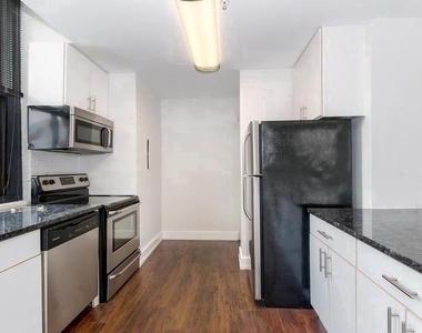 3131 Walnut Street - Photo Thumbnail 2