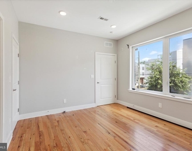 1312 N 18th Street - Photo Thumbnail 9