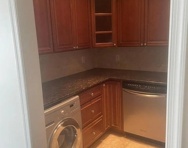 1219 South Street - Photo Thumbnail 3