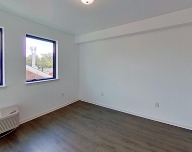 6778 Ridge Avenue - Photo Thumbnail 2