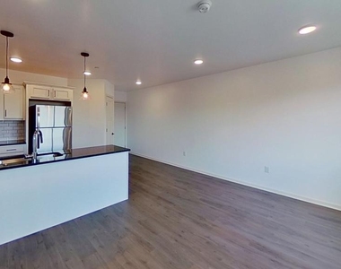 6778 Ridge Avenue - Photo Thumbnail 1
