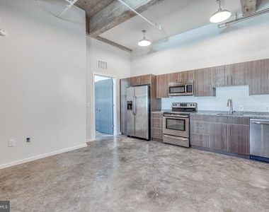 4800 Brown Street - Photo Thumbnail 8