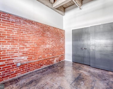 4800 Brown Street - Photo Thumbnail 12