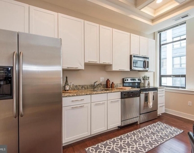 1501 Locust Street - Photo Thumbnail 6