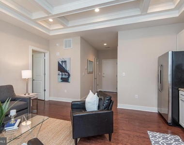 1501 Locust Street - Photo Thumbnail 10