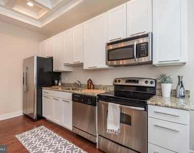 1501 Locust Street - Photo Thumbnail 9