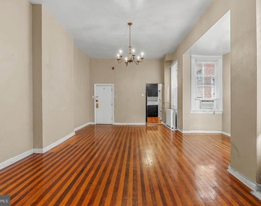 1536 Pine Street - Photo Thumbnail 2