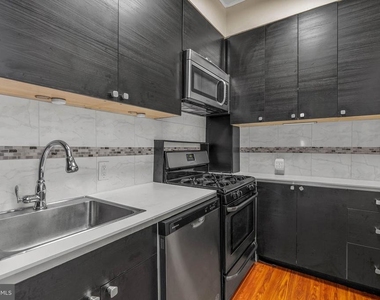 1536 Pine Street - Photo Thumbnail 4