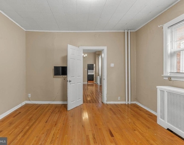 1536 Pine Street - Photo Thumbnail 6
