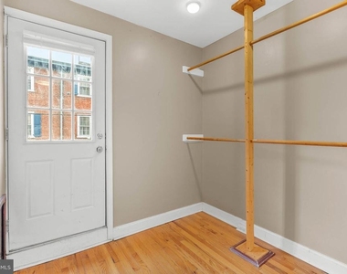 1536 Pine Street - Photo Thumbnail 8