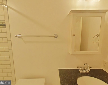 5261 Ridge Avenue - Photo Thumbnail 5