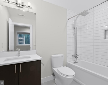 2527 Graduate Square - Photo Thumbnail 40