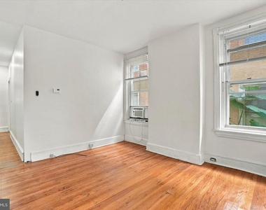 3887 Manayunk Avenue - Photo Thumbnail 3