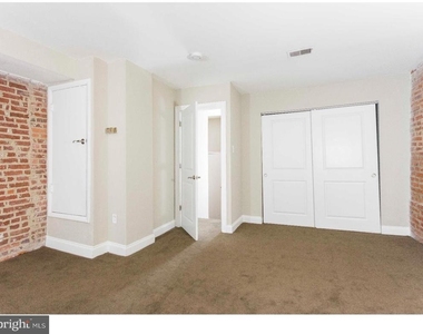 2031 South Street - Photo Thumbnail 21