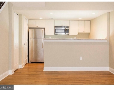 2031 South Street - Photo Thumbnail 13