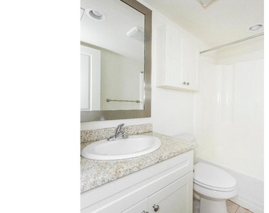 2031 South Street - Photo Thumbnail 16