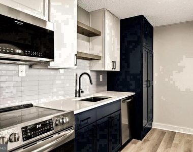 1500 Locust Street - Photo Thumbnail 1